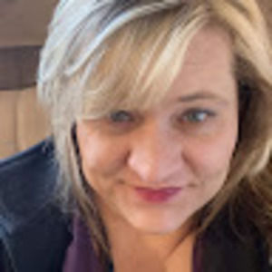 Meet your Posher, Daniela